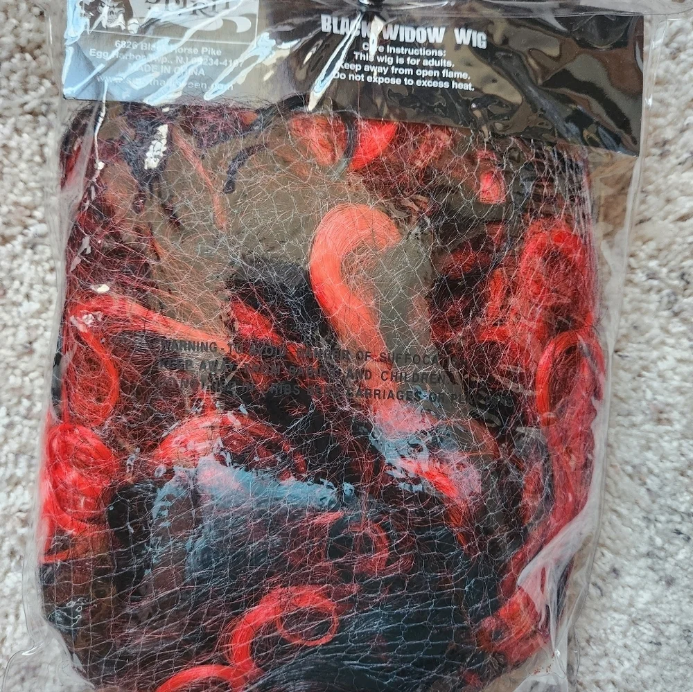 Black Widow Adult Costume with Wig - Picture 8 of 9